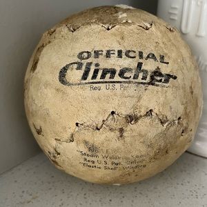 Official Clincher DeBeer Ball